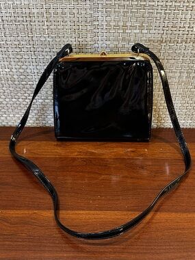 VTG 90s Amanda Smith Black Patent Frame Purse MCM Retro Lift Lock Shoulder Bag